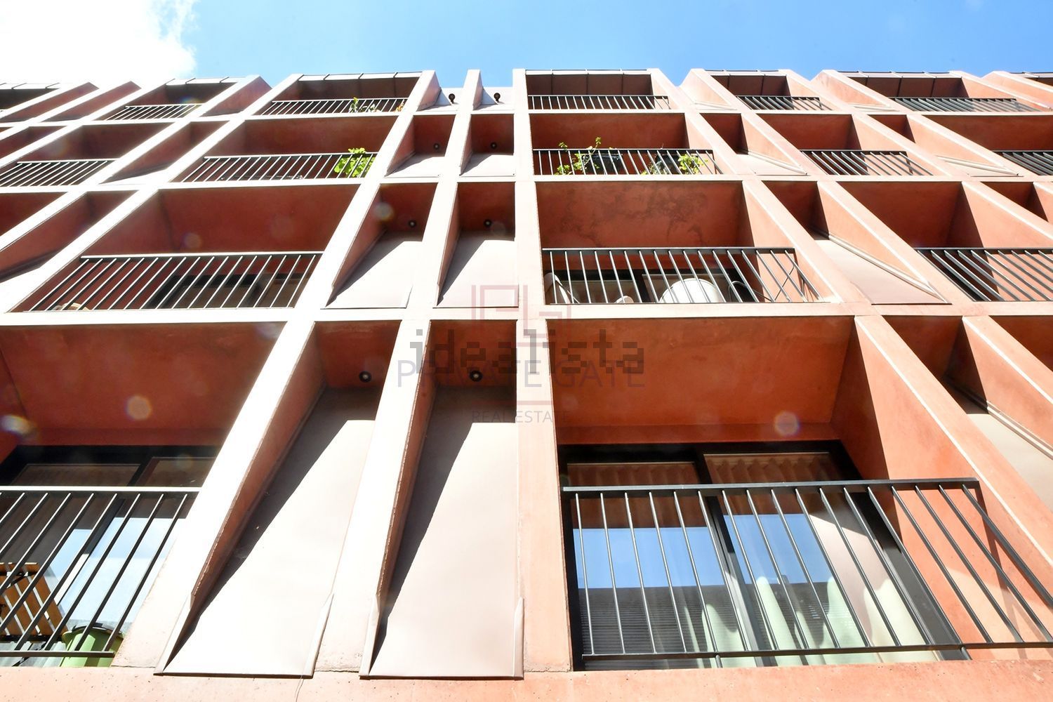 公寓 t1出售在Rua de Santos Pousada, 357 - 外立面