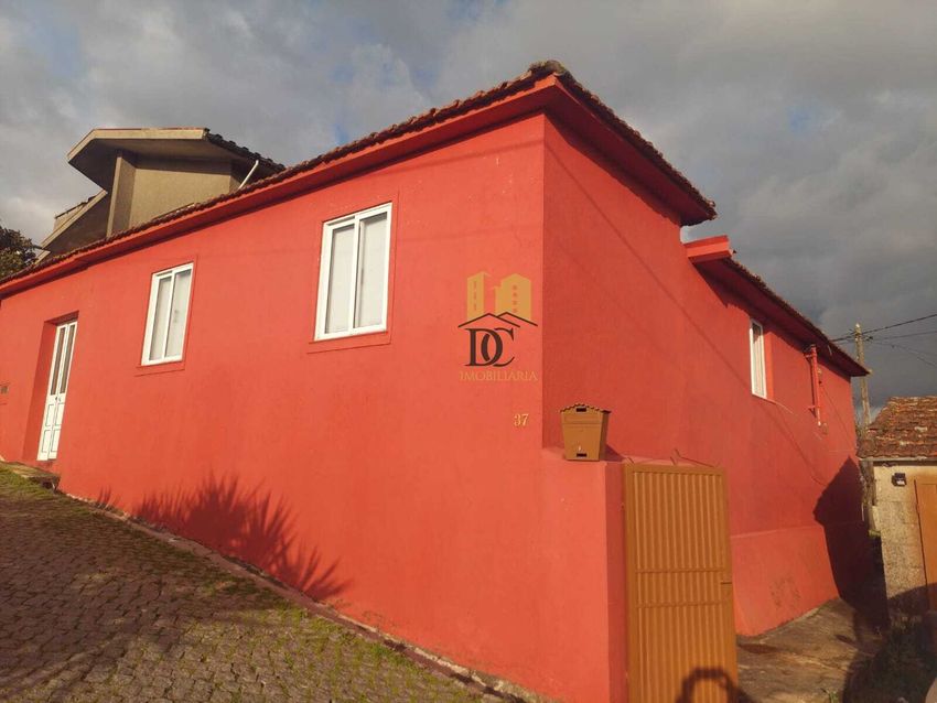 小楼房或独栋别墅出售在Ribeirão