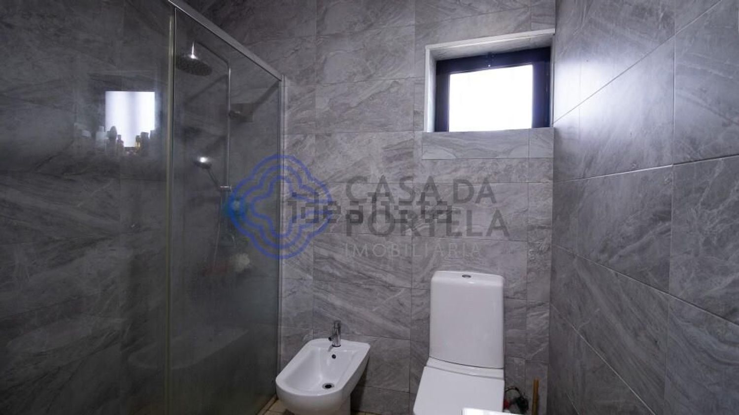 双拼别墅出售在Rua 14 de Maio s/n - 卫生间