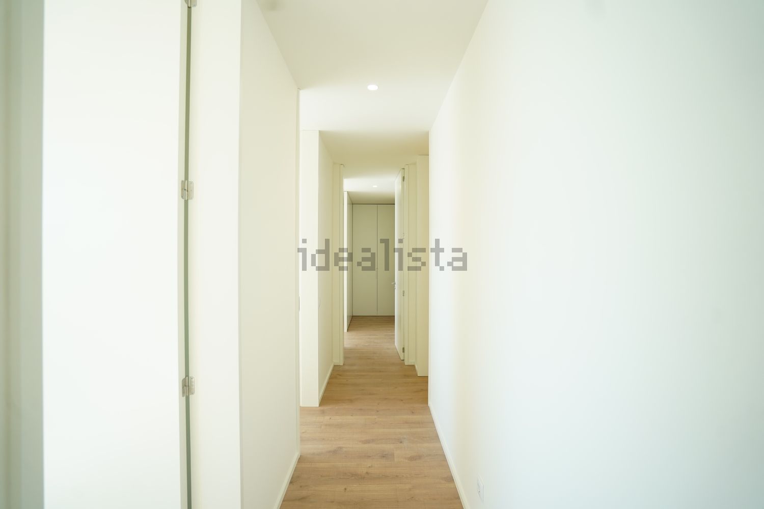 公寓 t3出售在Avenida Doutor Leonardo Coimbra, 99 - 过道