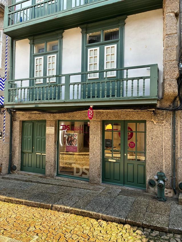 出租公寓 t2在Rua Egas Moniz, 83 NAAndar