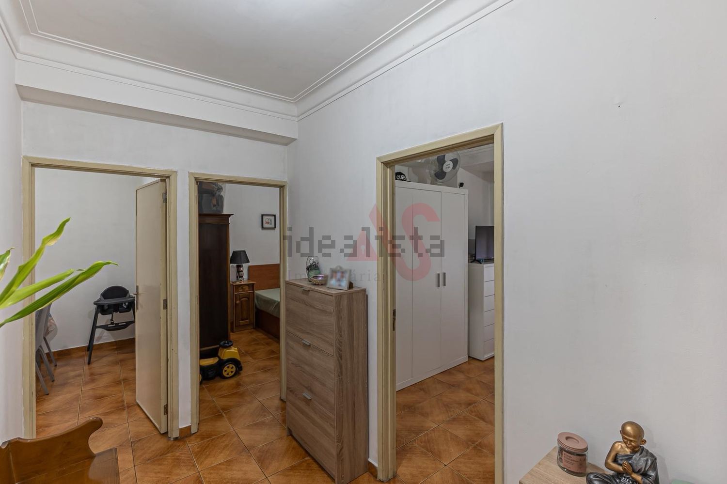 公寓 t2出售在Rua Alfageme de Santarém, 22 - 卧室