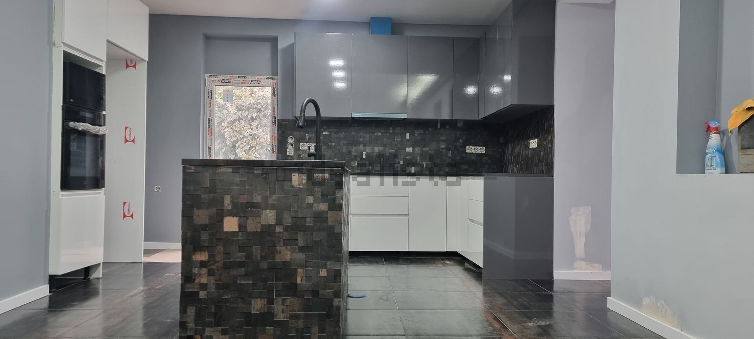 小楼房或独栋别墅出售在Rua São Cornélio, 255 - 厨房