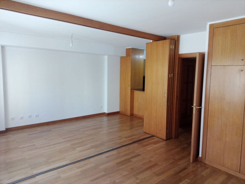 出租公寓 t1在Rua de Sarmento de Beires, 280