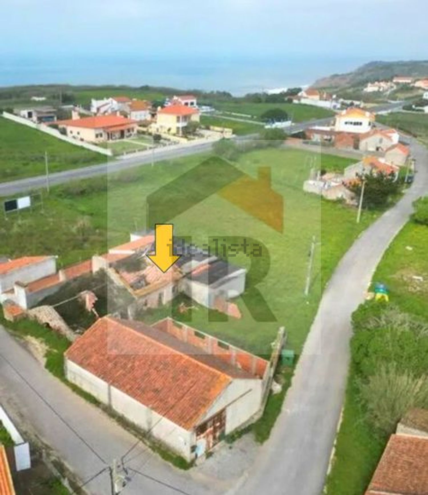小楼房或独栋别墅出售在Santo Onofre e Serra do Bouro - 照片