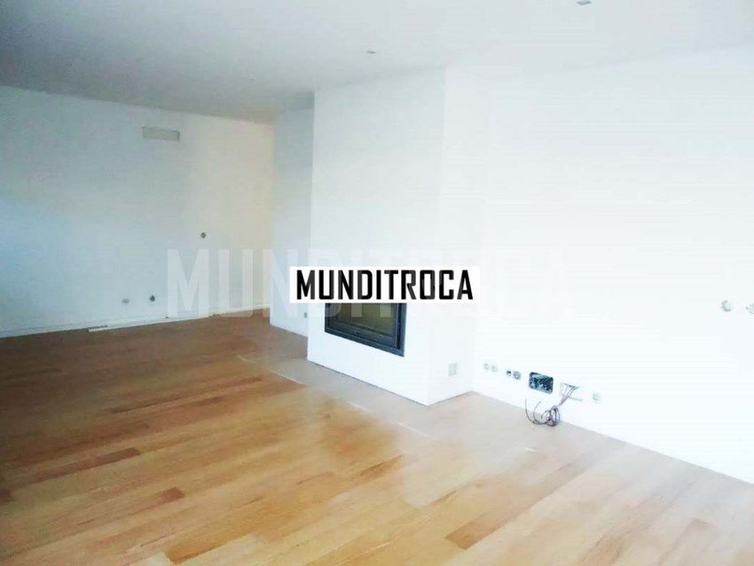 小楼房或独栋别墅出售在Este (São Pedro e São Mamede)