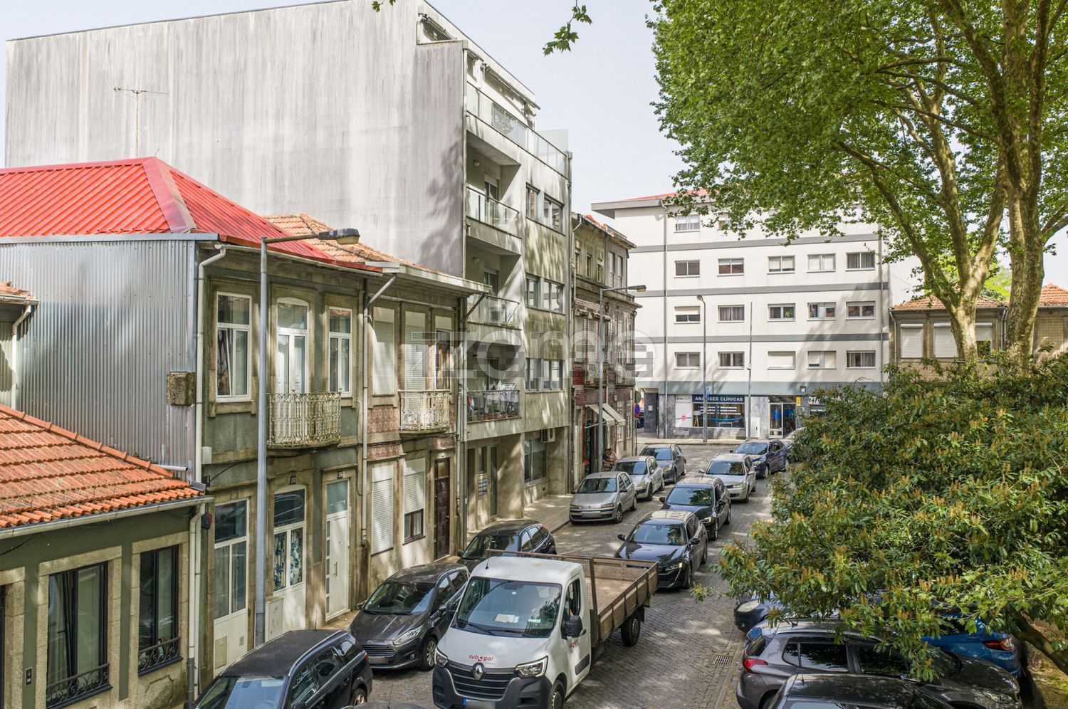 公寓 t2出售在Praça da Corujeira, 350 - 详情