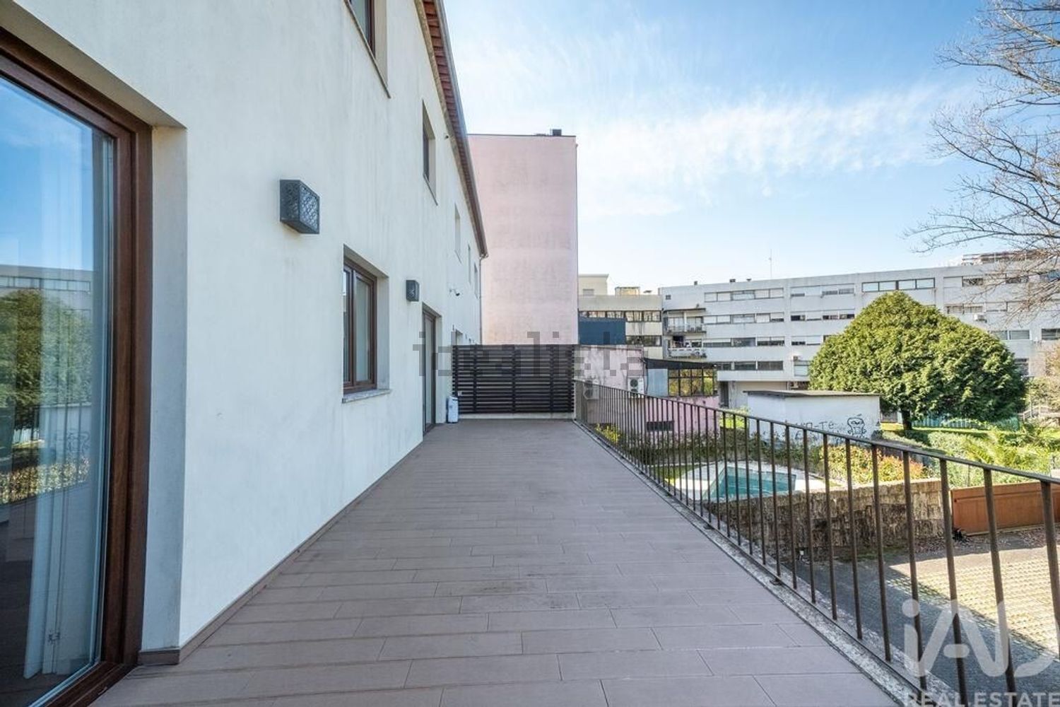 小楼房或别墅出售在Oliveira - São Paio - São Sebastião - 露台