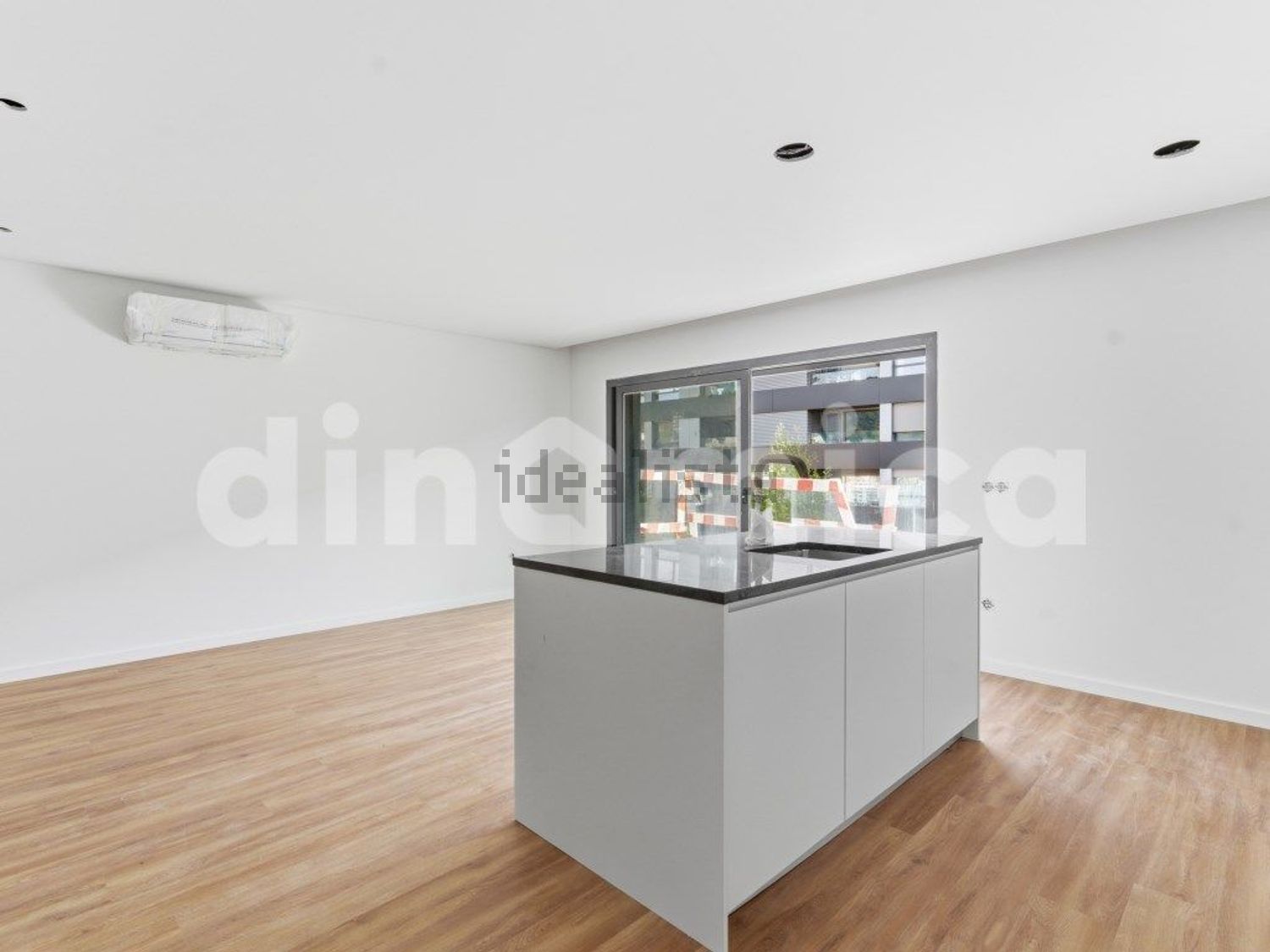 公寓 t3出售在Rua Flávia Estefânia Guimarães, 209 - 厨房