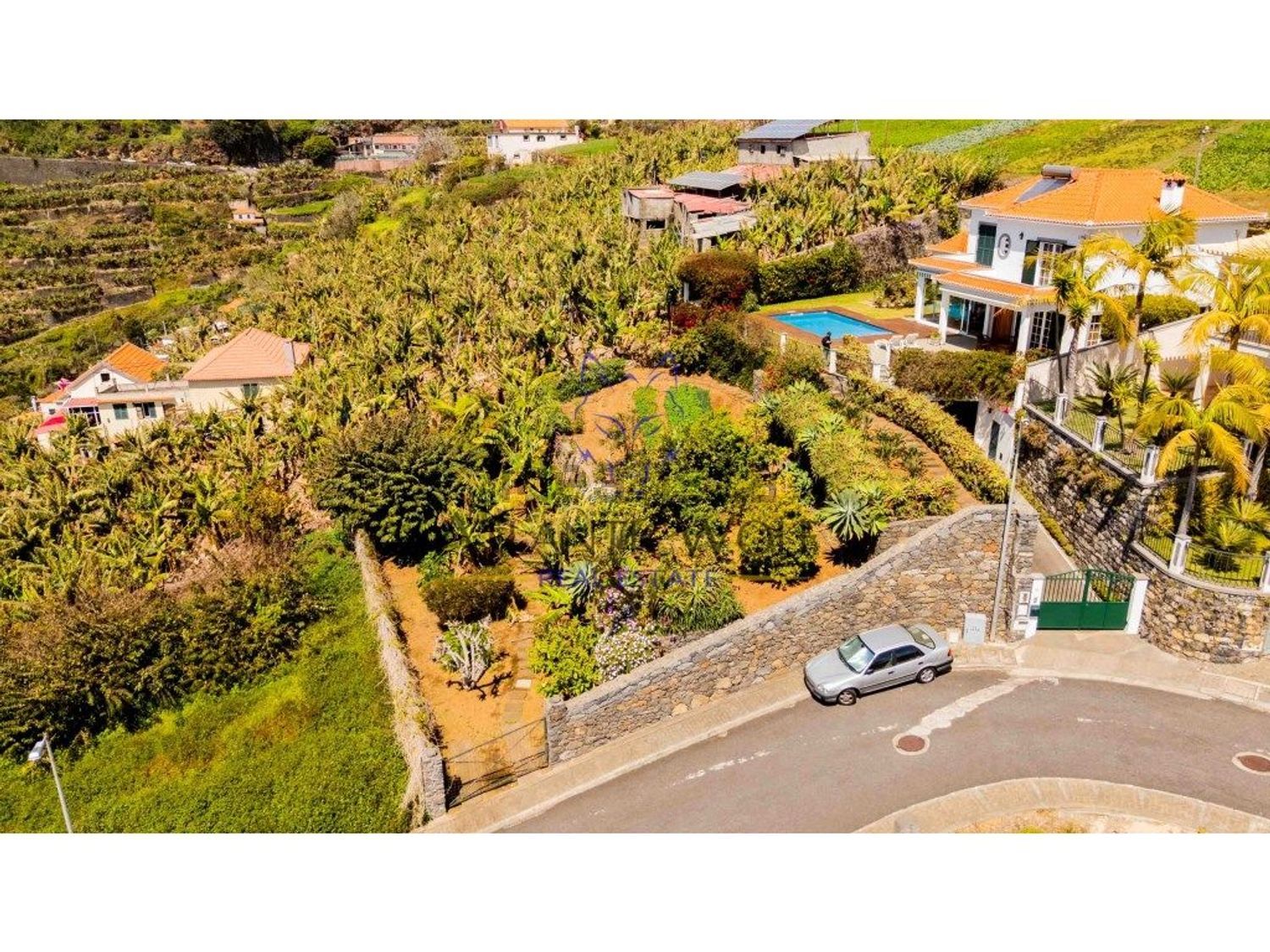 小楼房或独栋别墅出售在Estrada da Urb. Vista Mar e Sol, 11 - 视线