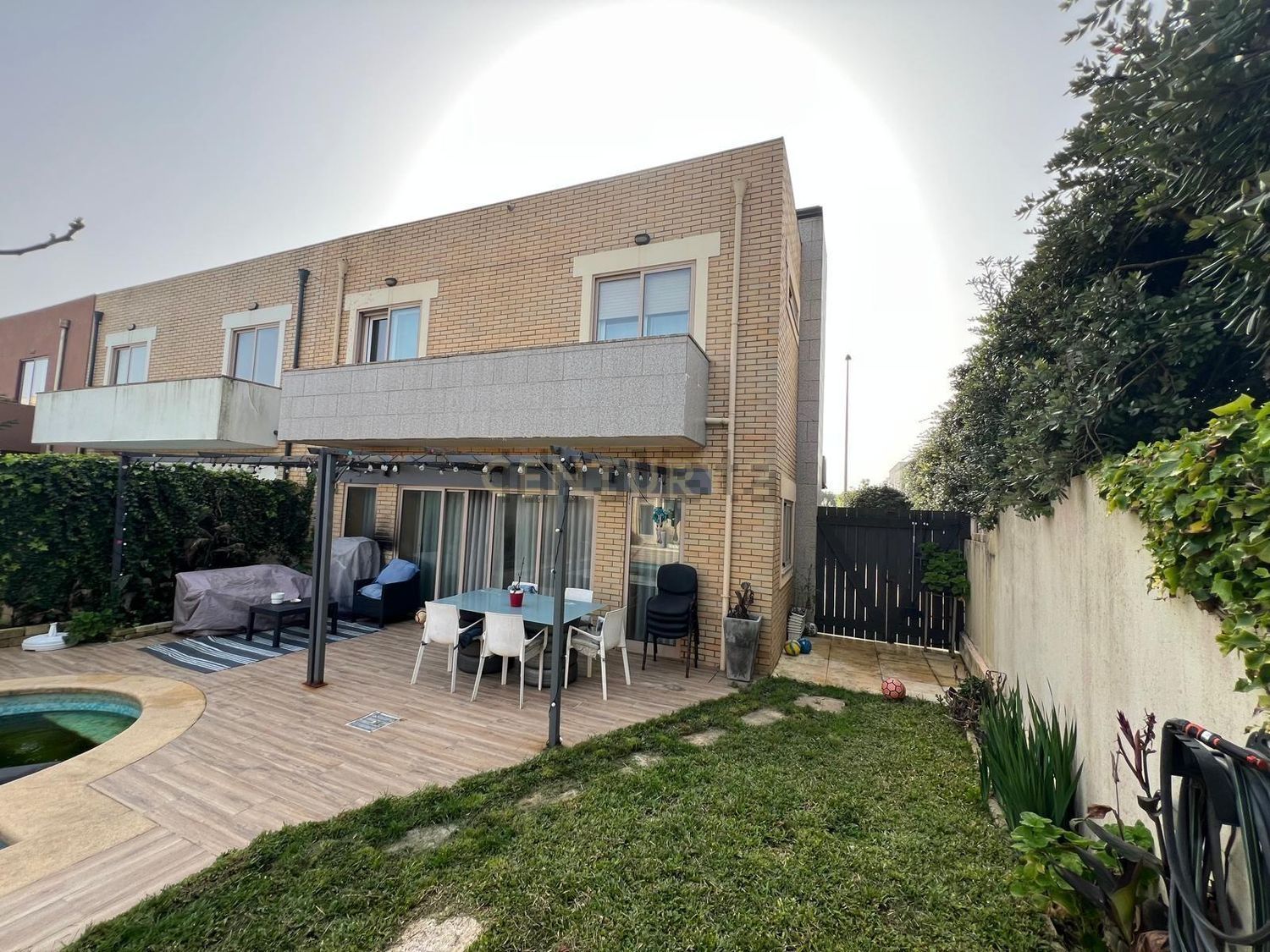 双拼别墅出售在Rua Custódio Pereira Ramos s/n - 外立面