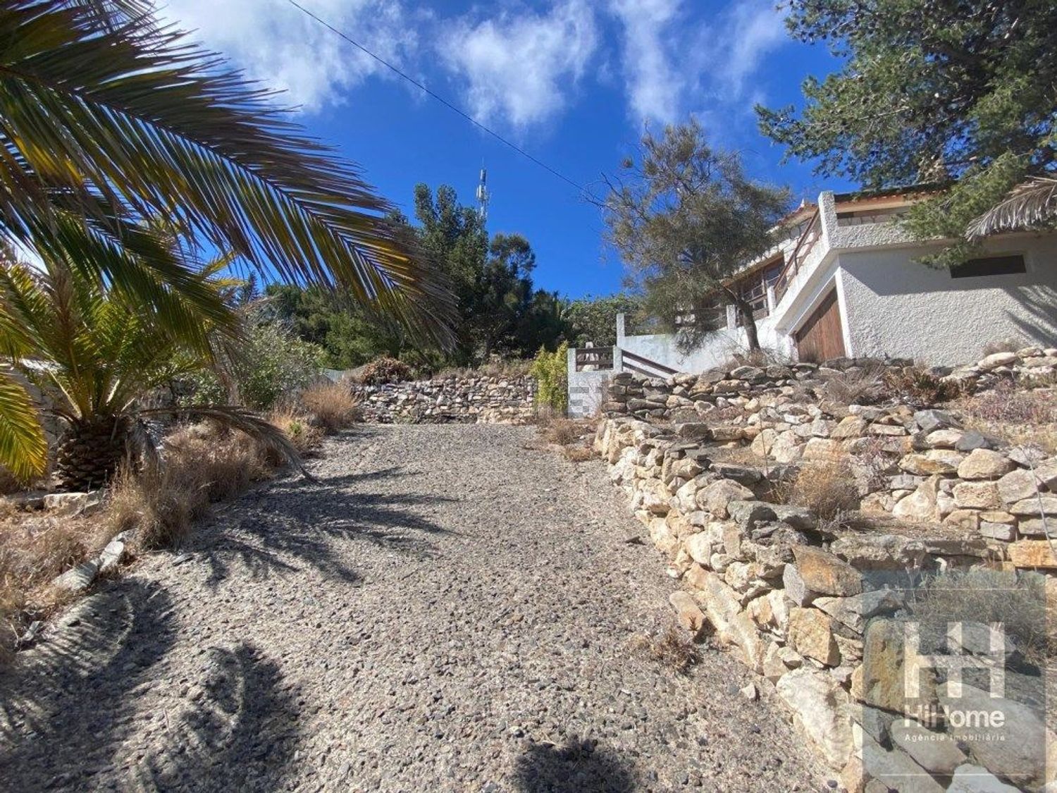 小楼房或独栋别墅出售在Porto Santo - 外立面