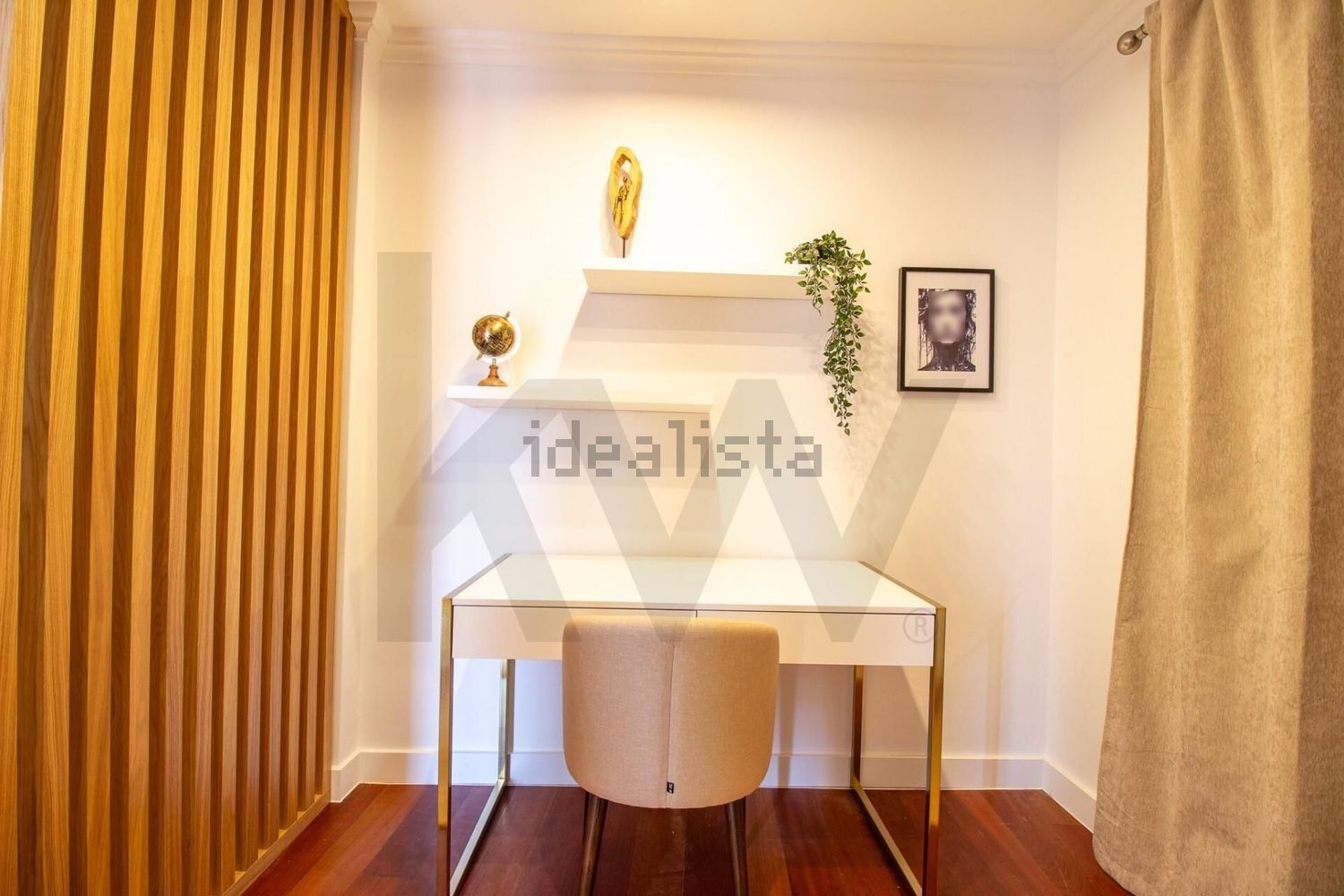 小楼房或独栋别墅出售在Avenida da Madalena s/n - 照片