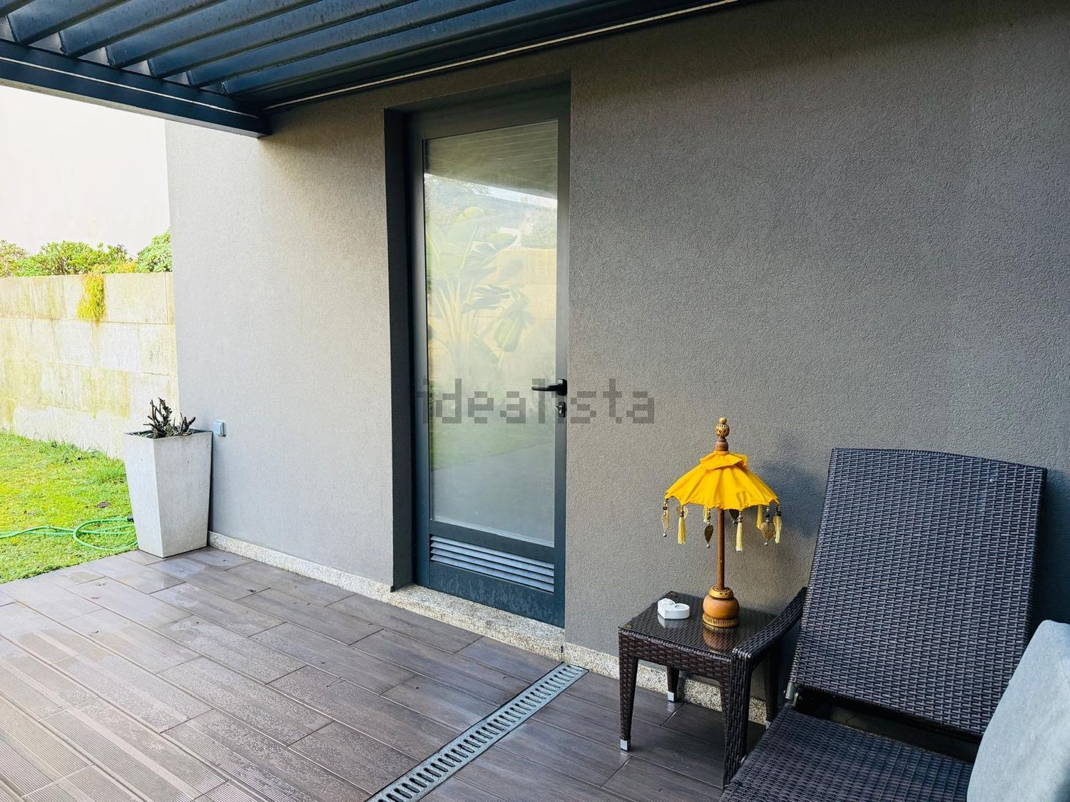 双拼别墅出售在Rua de São Pedro Sul - 阳台