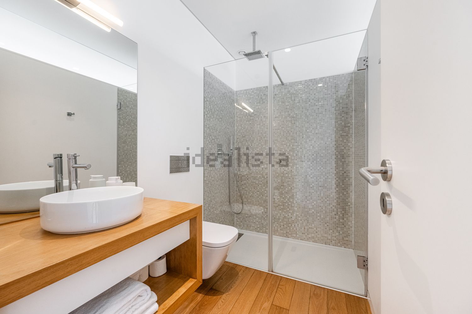 小楼房或独栋别墅出售在Rua das Bouças - 卫生间