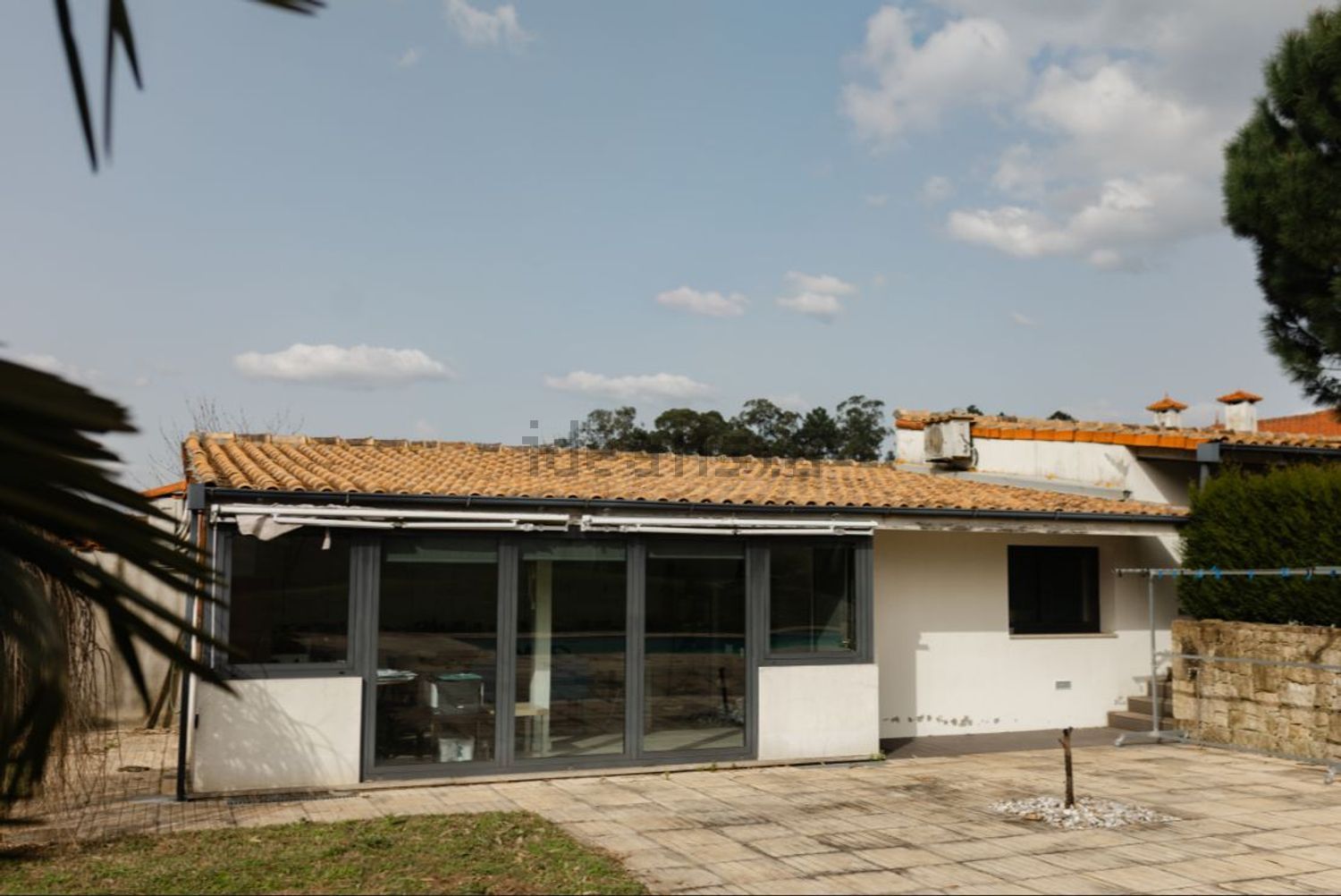 小楼房或独栋别墅出售在Rua de Zebros - 外立面