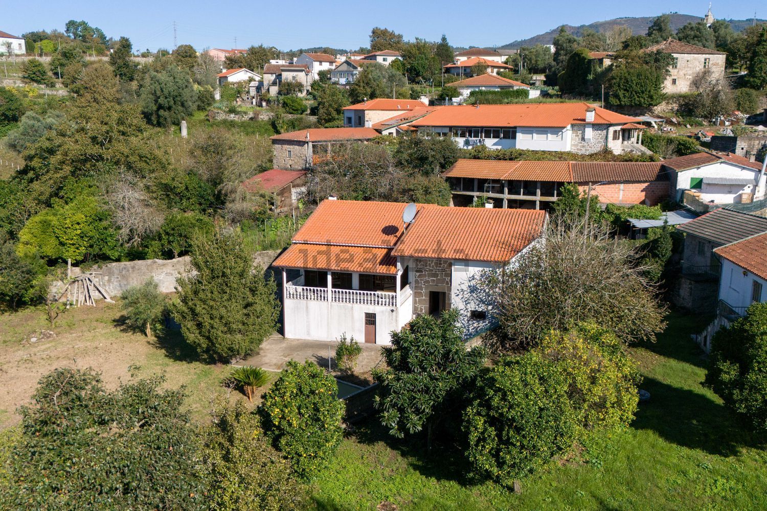 小楼房或独栋别墅出售在Travessa da Aldeia, 38 - 外立面