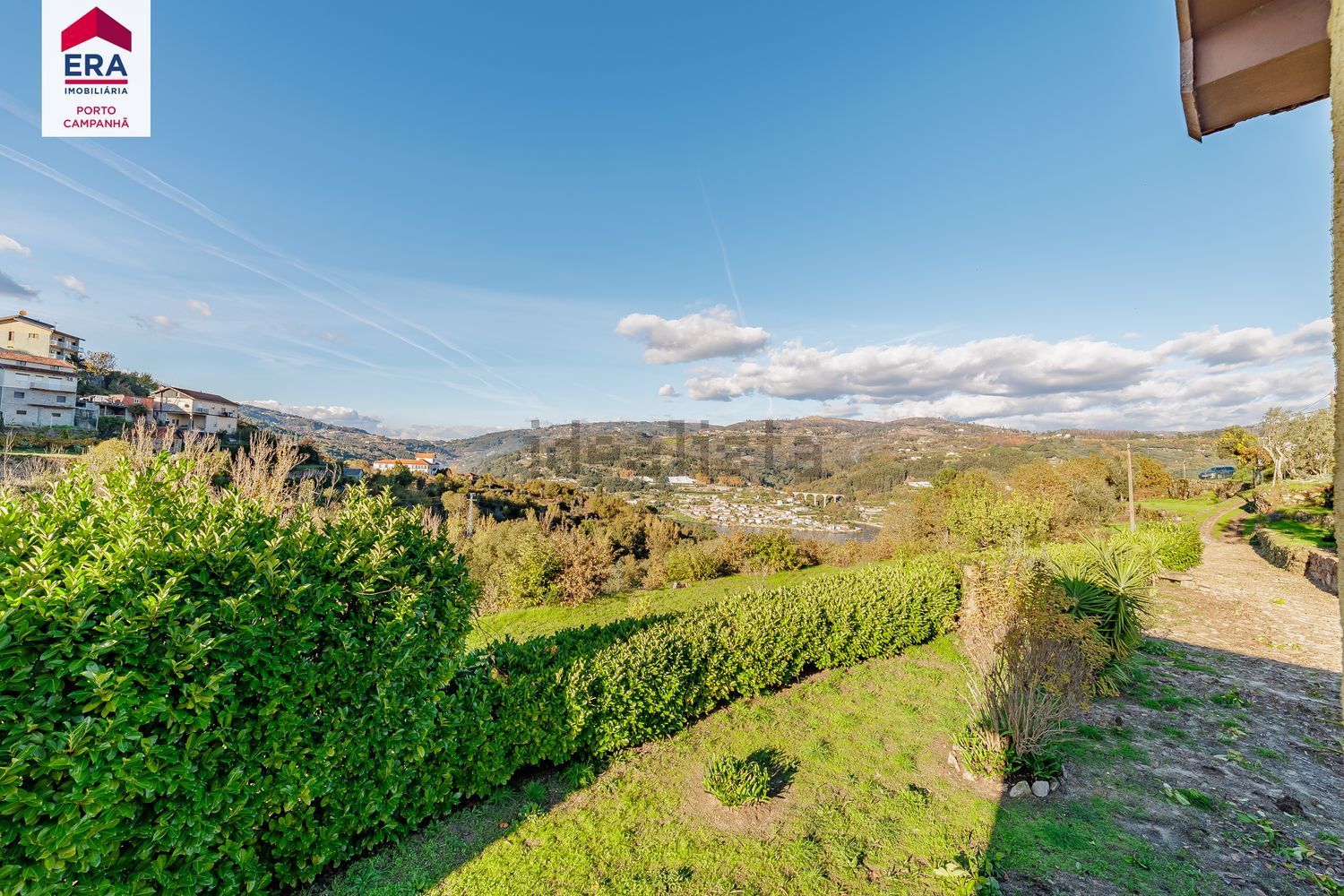 小楼房或独栋别墅出售Quinta dos Moinhos - Casal 4690 - 019 Cinfães - 视线