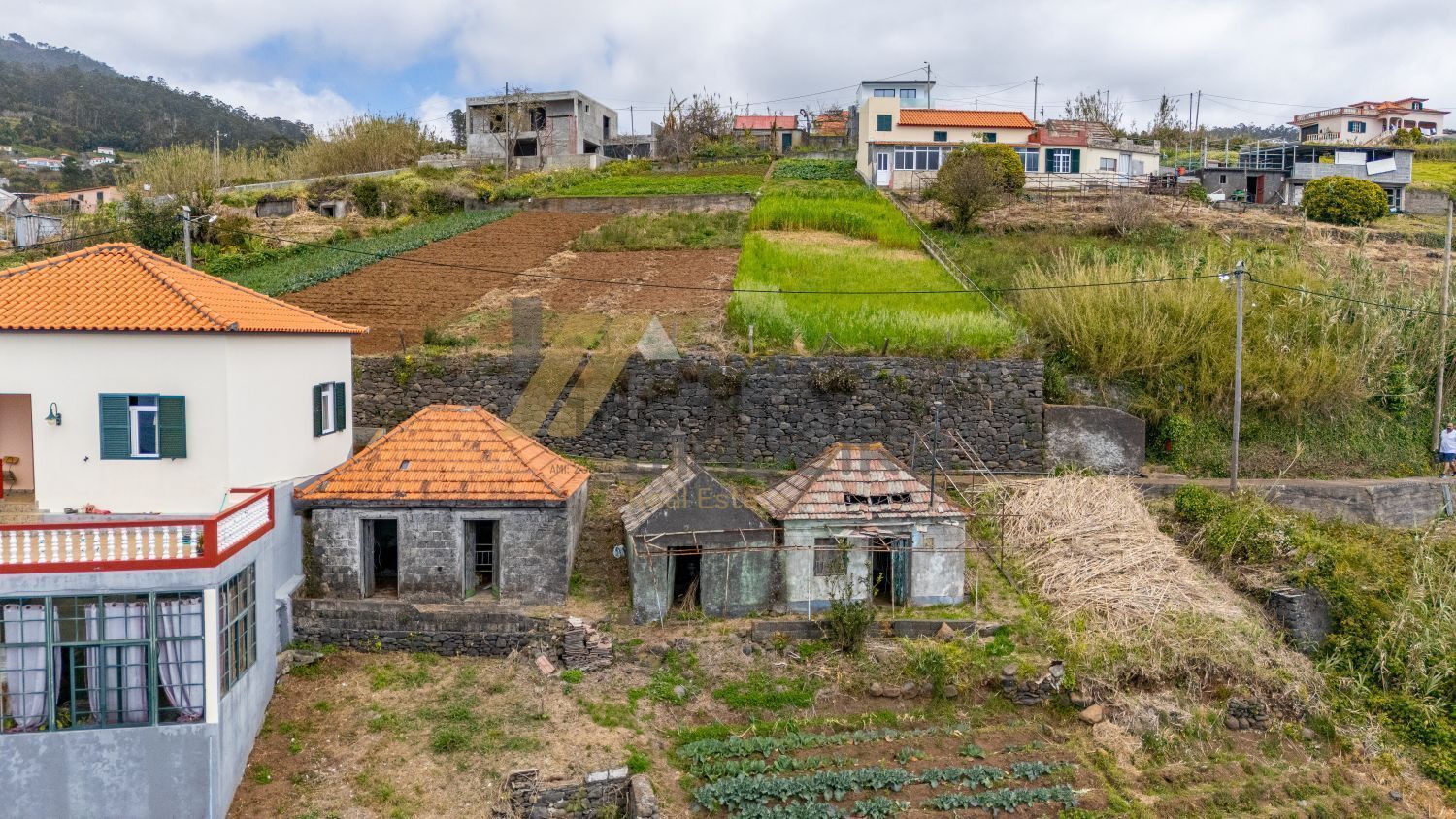 小楼房或独栋别墅出售在Estrada Da Achada, 80 - 外立面