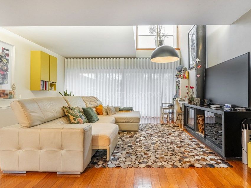 小楼房或独栋别墅出售在 Milheirós