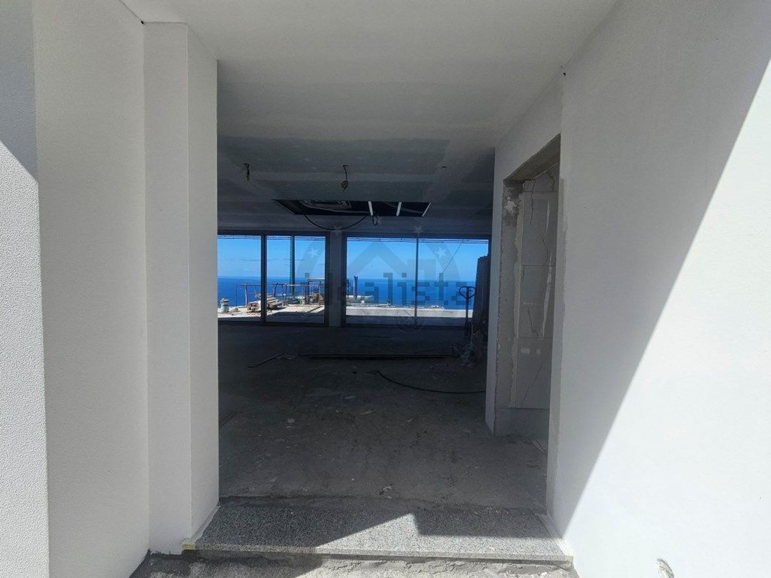 小楼房或独栋别墅出售在Ribeira Brava - 居住