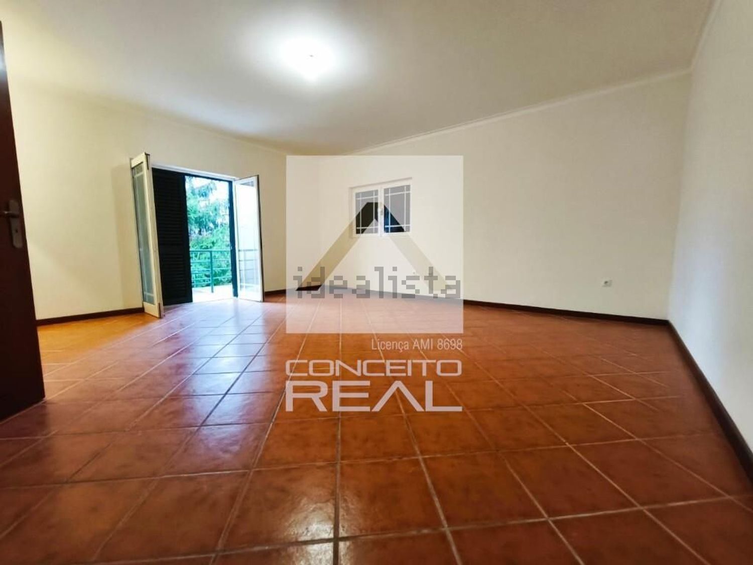 小楼房或独栋别墅出售在Aboadela - Sanche - Várzea - 居住