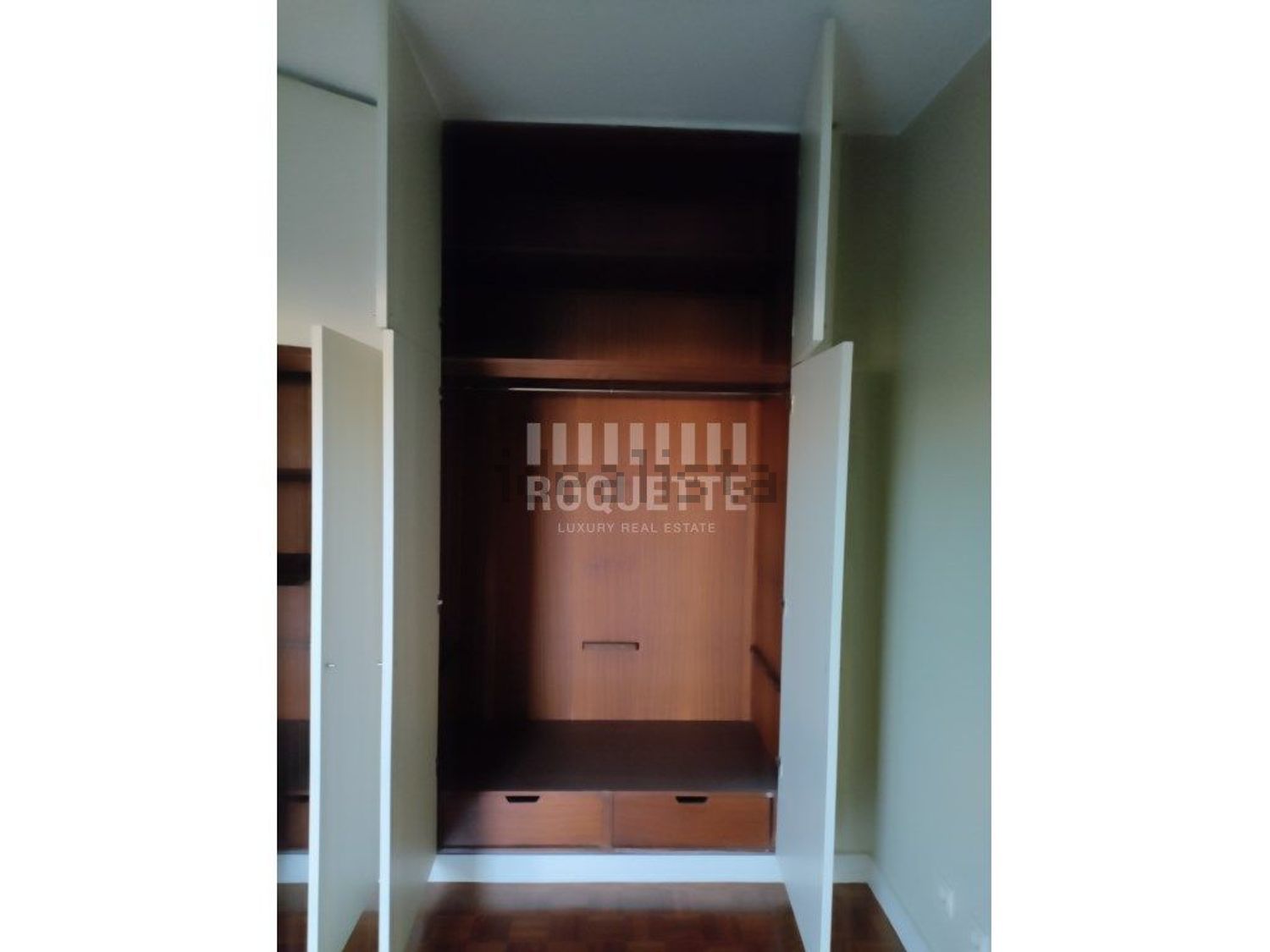 出租小楼房或独栋别墅在 Serralves - 试衣间