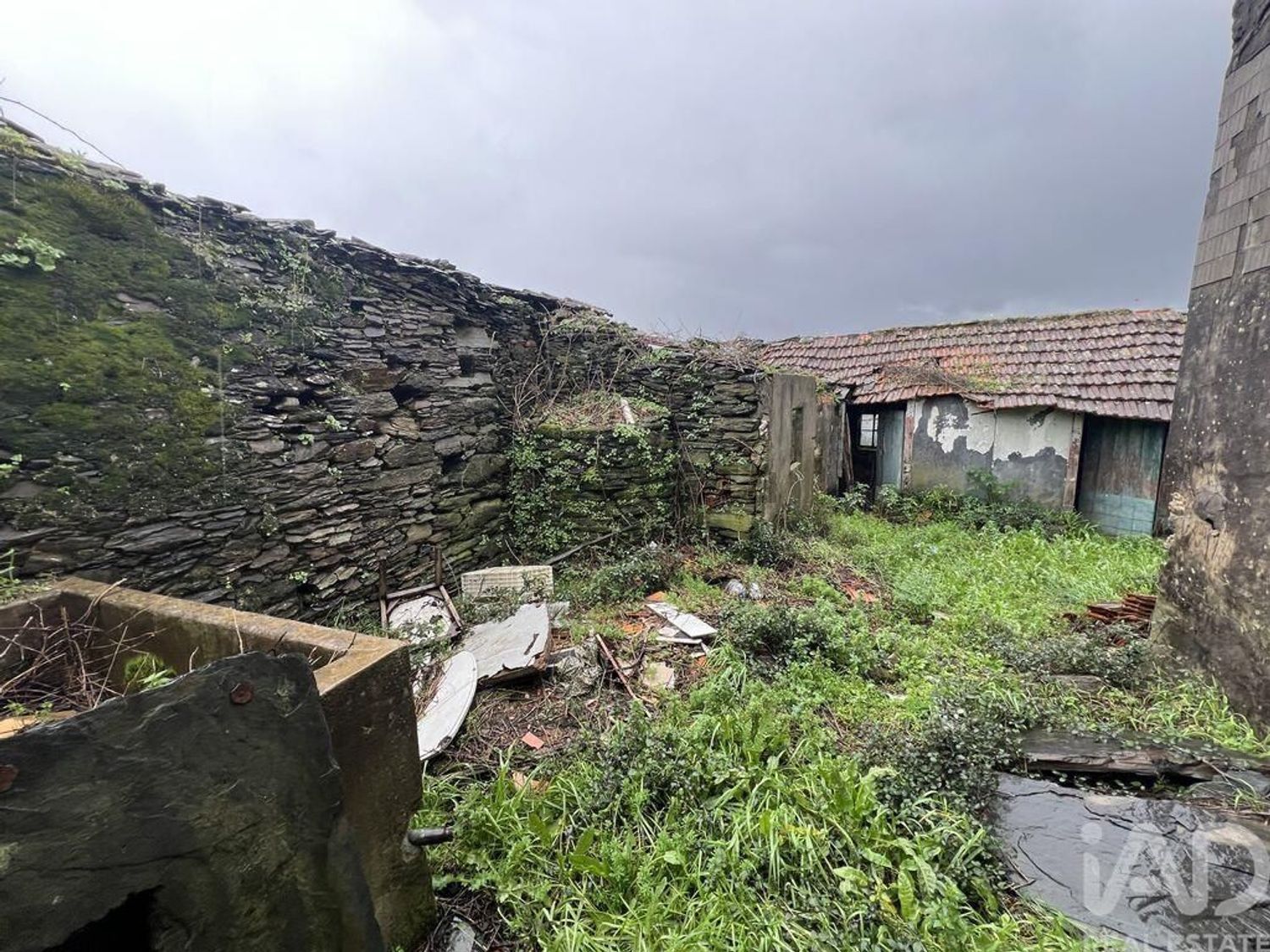 小楼房或独栋别墅出售在Campo e Sobrado - 外立面