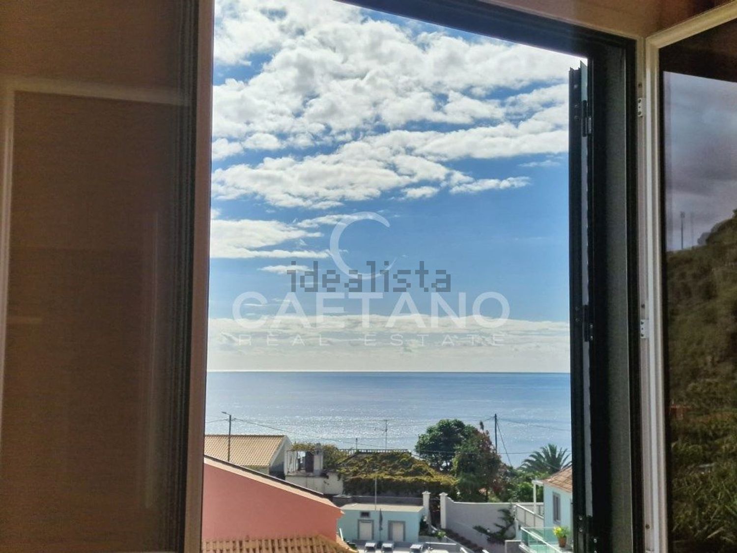 小楼房或独栋别墅出售在Estrada de Santo Antonio - 阳台
