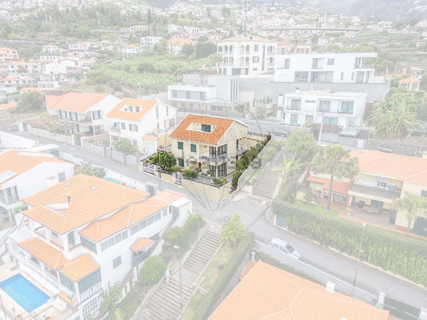 小楼房或独栋别墅出售Urbanização da Torrinha Rua b - 照片