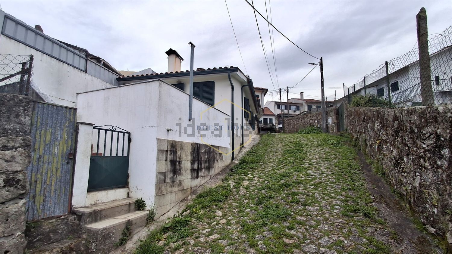 小楼房或独栋别墅出售在São Pedro do Sul - Várzea - Baiões - 阳台