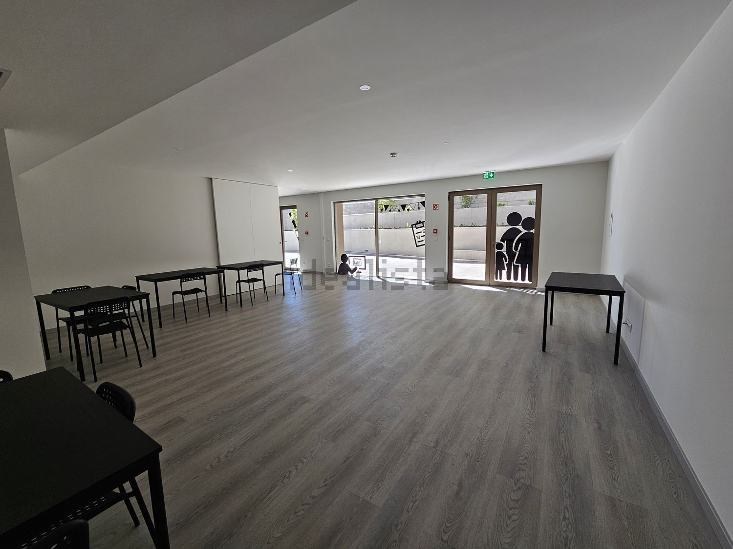 公寓 t2出售在Rua Antero Quental s/n - 客厅