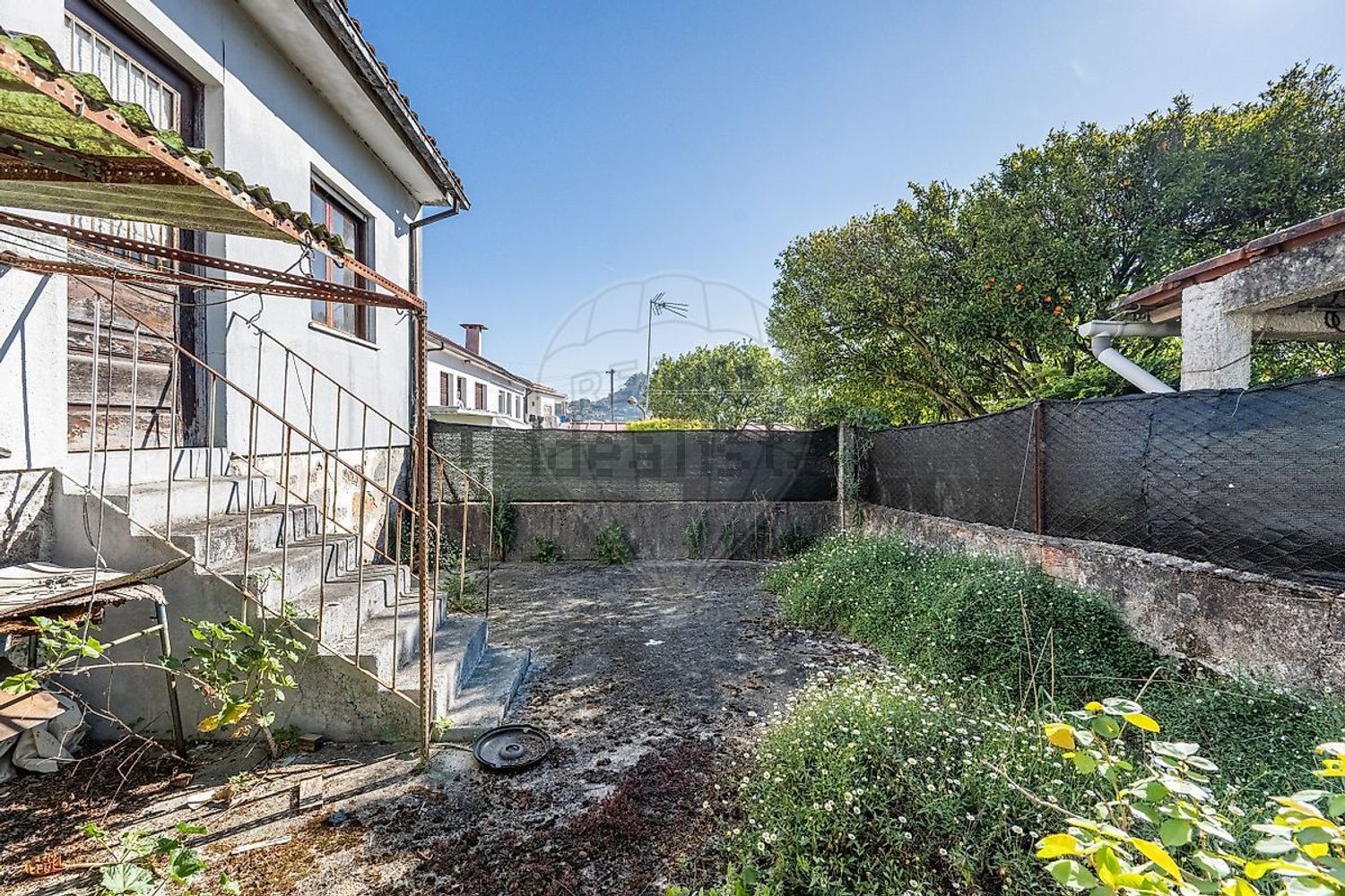 联排别墅出售在Rua 5 de Outubro, 25 - 花园