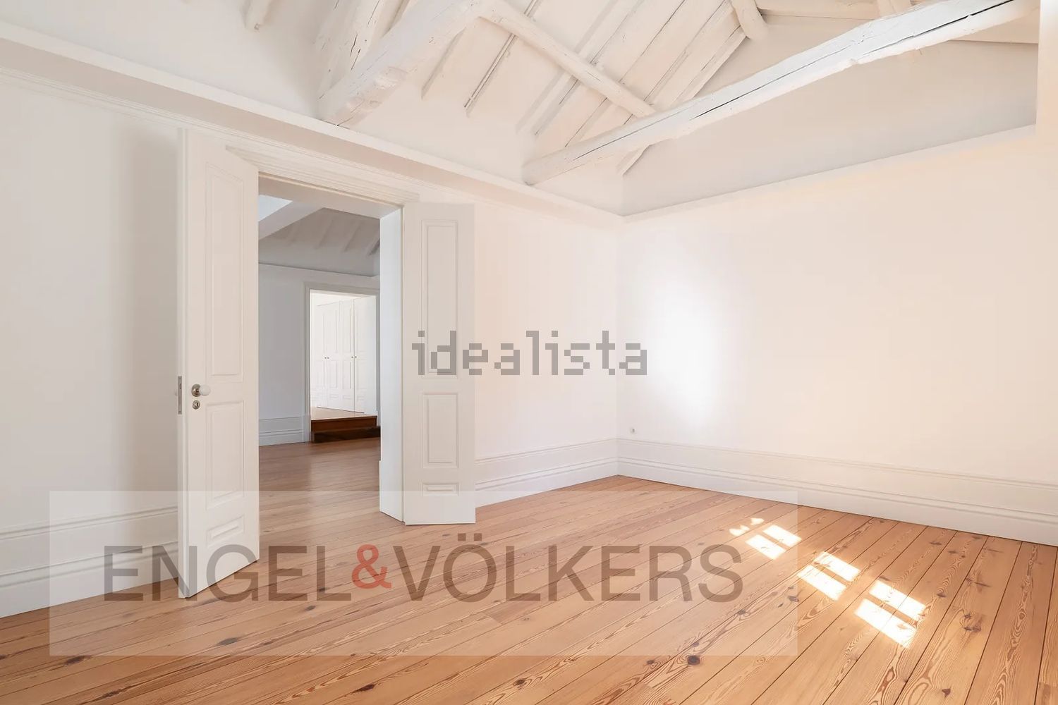 小楼房或独栋别墅出售在Foz Velha - 居住