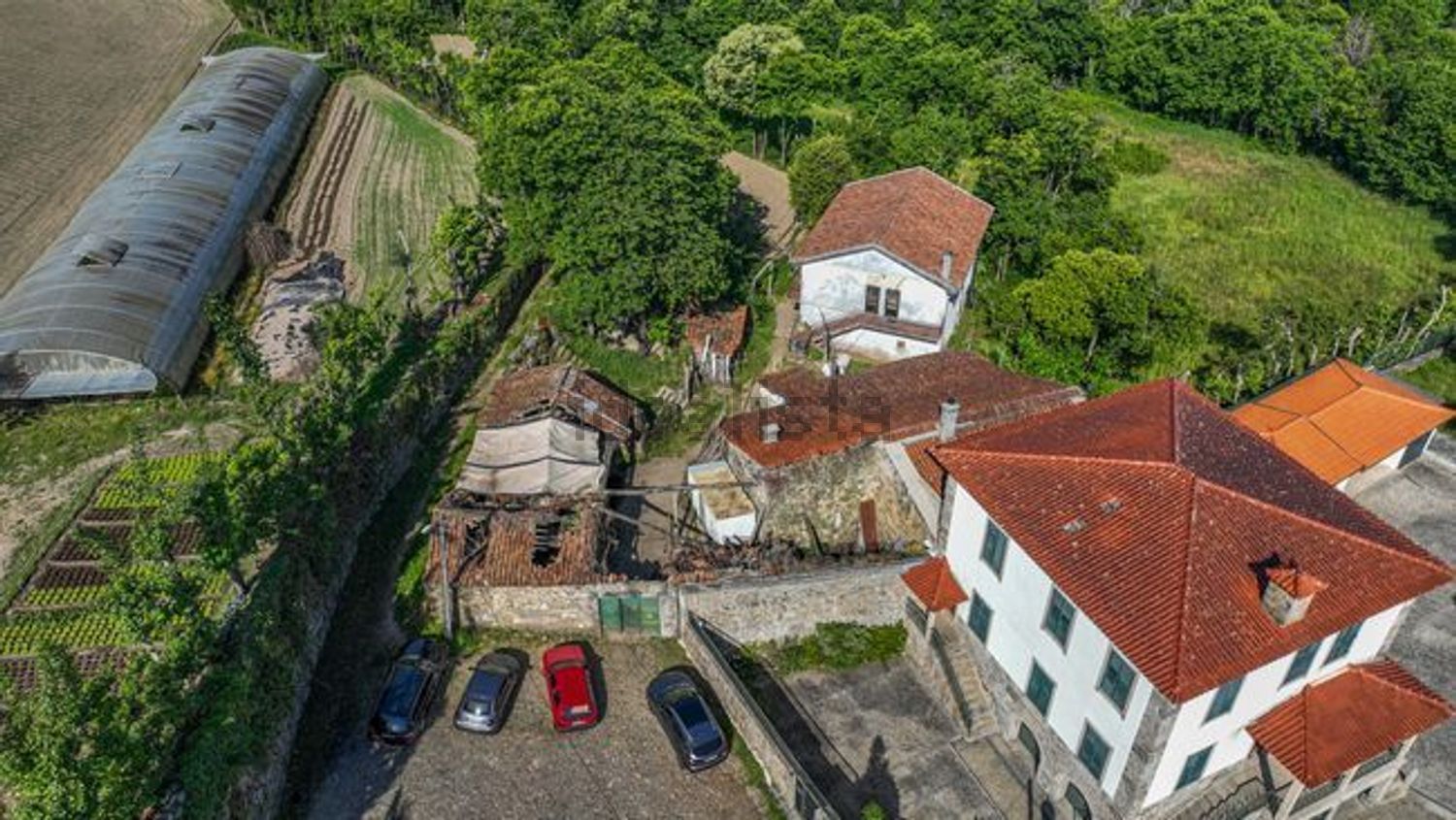 小楼房或独栋别墅出售Lugar do Outeiro Este- s Pedro s/n - 照片