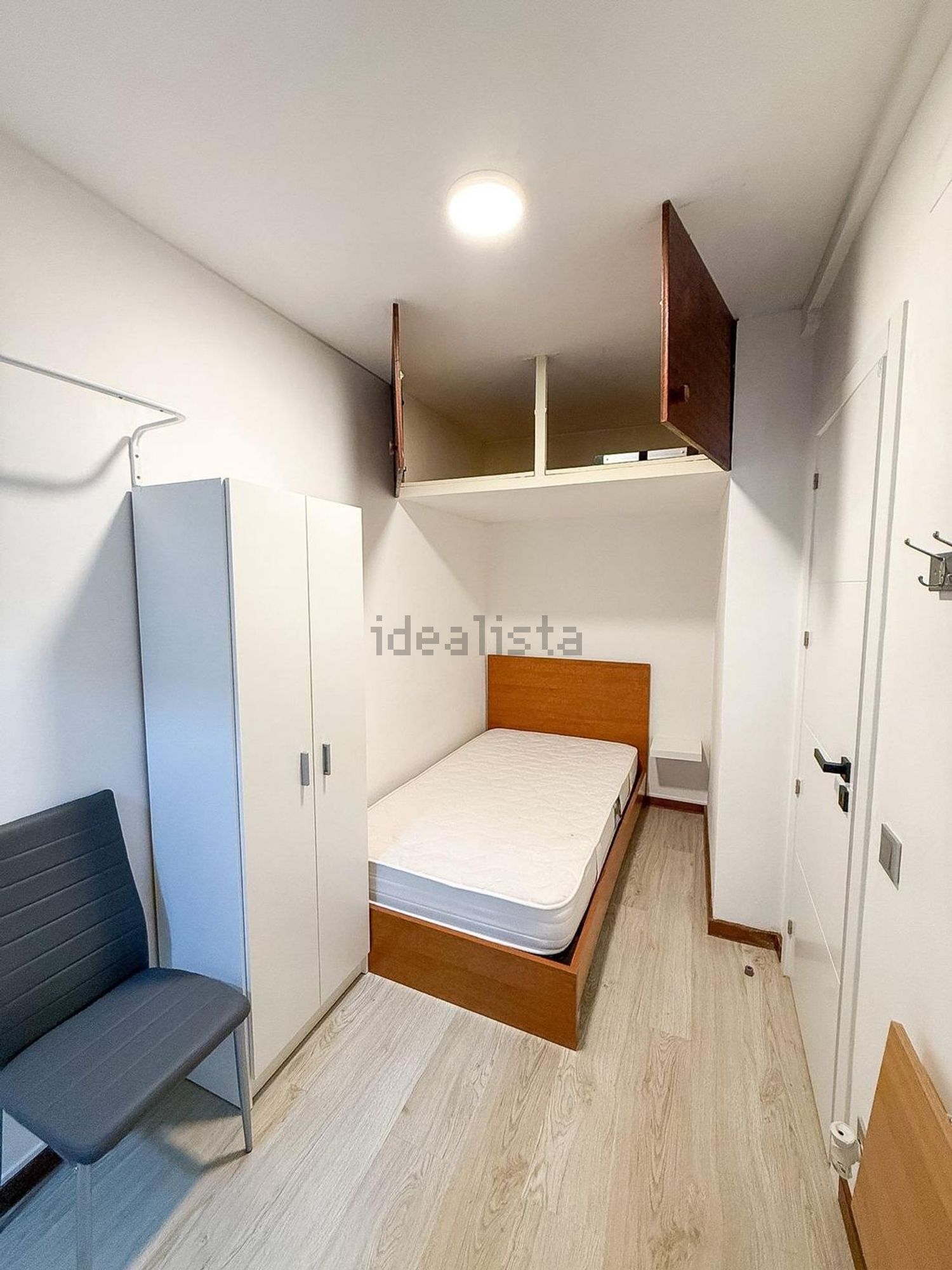 出租房间在Rua Dom Jerónimo de Azevedo, 470 - 试衣间