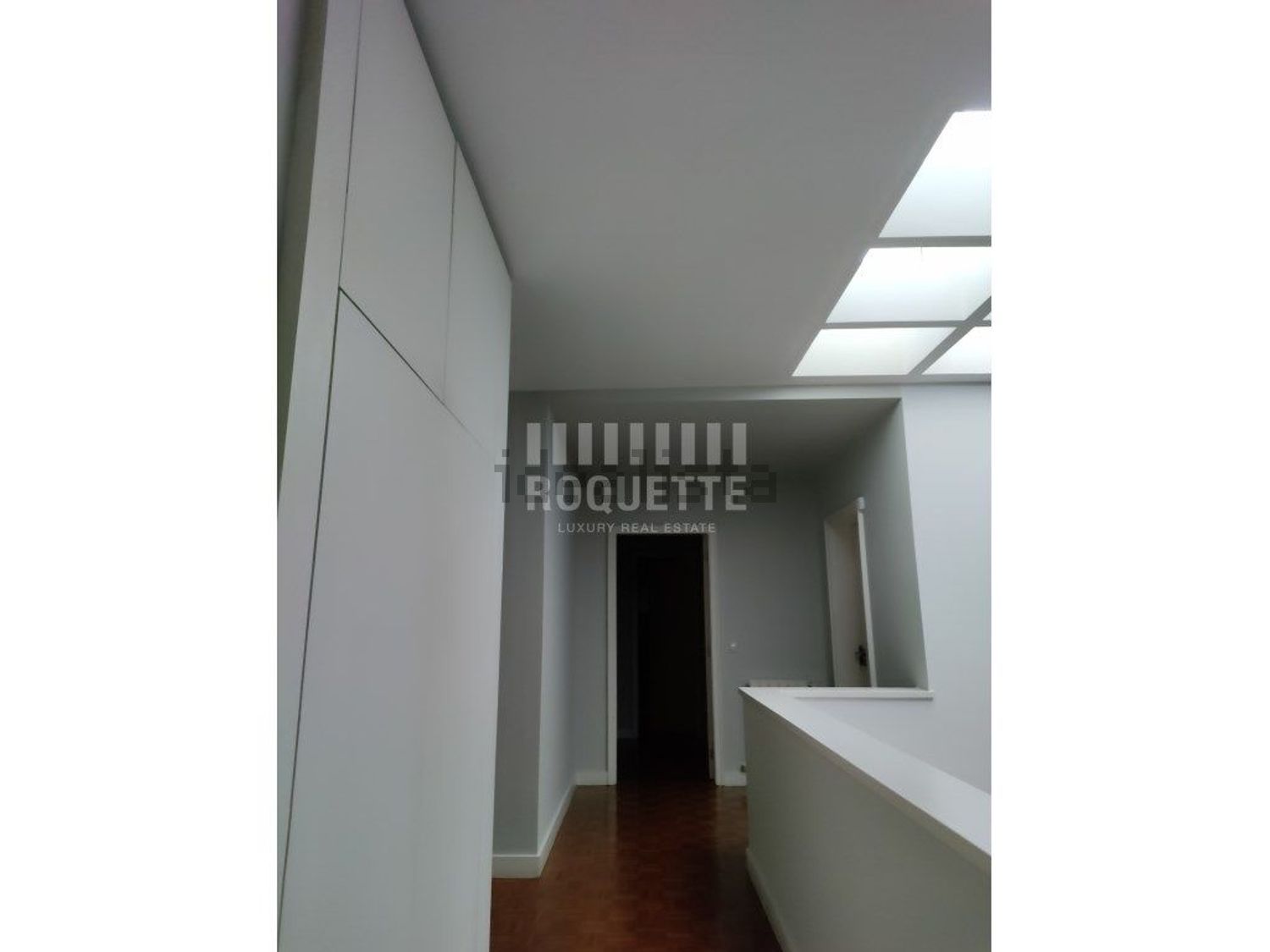 出租小楼房或独栋别墅在 Serralves - 详情