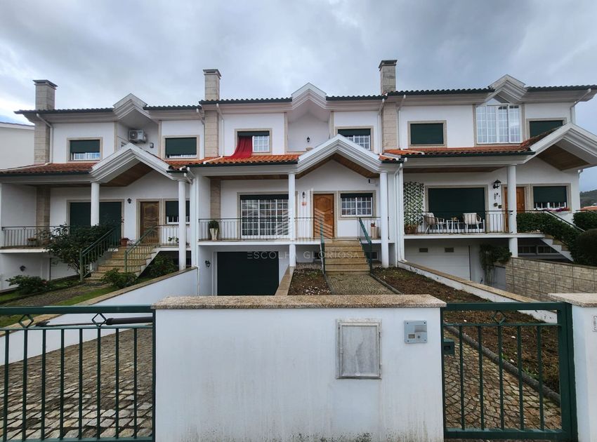 出租双拼别墅在Bairro Cruz