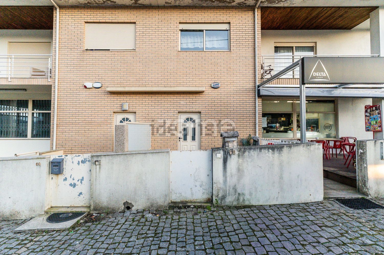 小楼房出售在Rua da Liberdade, 58 - 详情
