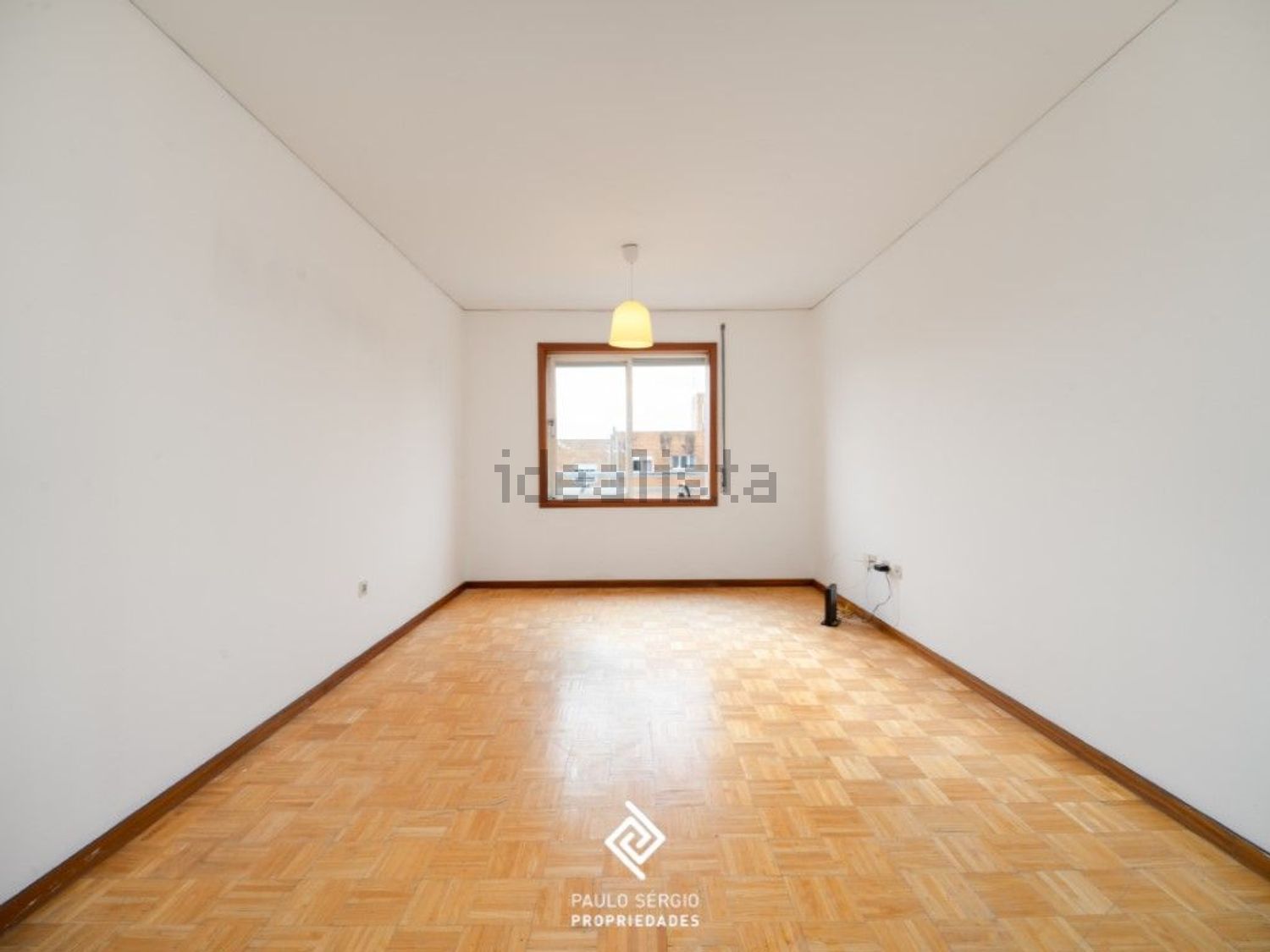 公寓 t3出售在Rua Estádio do Futebol Clube de Avintes, 87 - 客厅