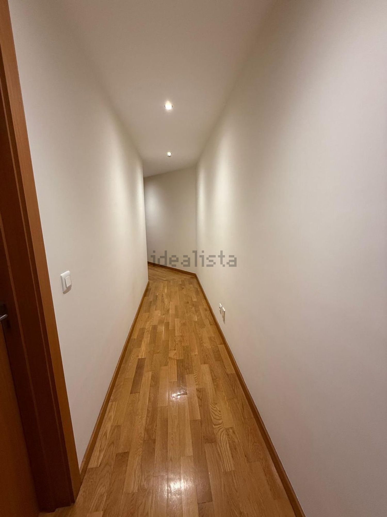 出租公寓 t2在Rua Agostinho da Silva Rocha, 1023 - 过道