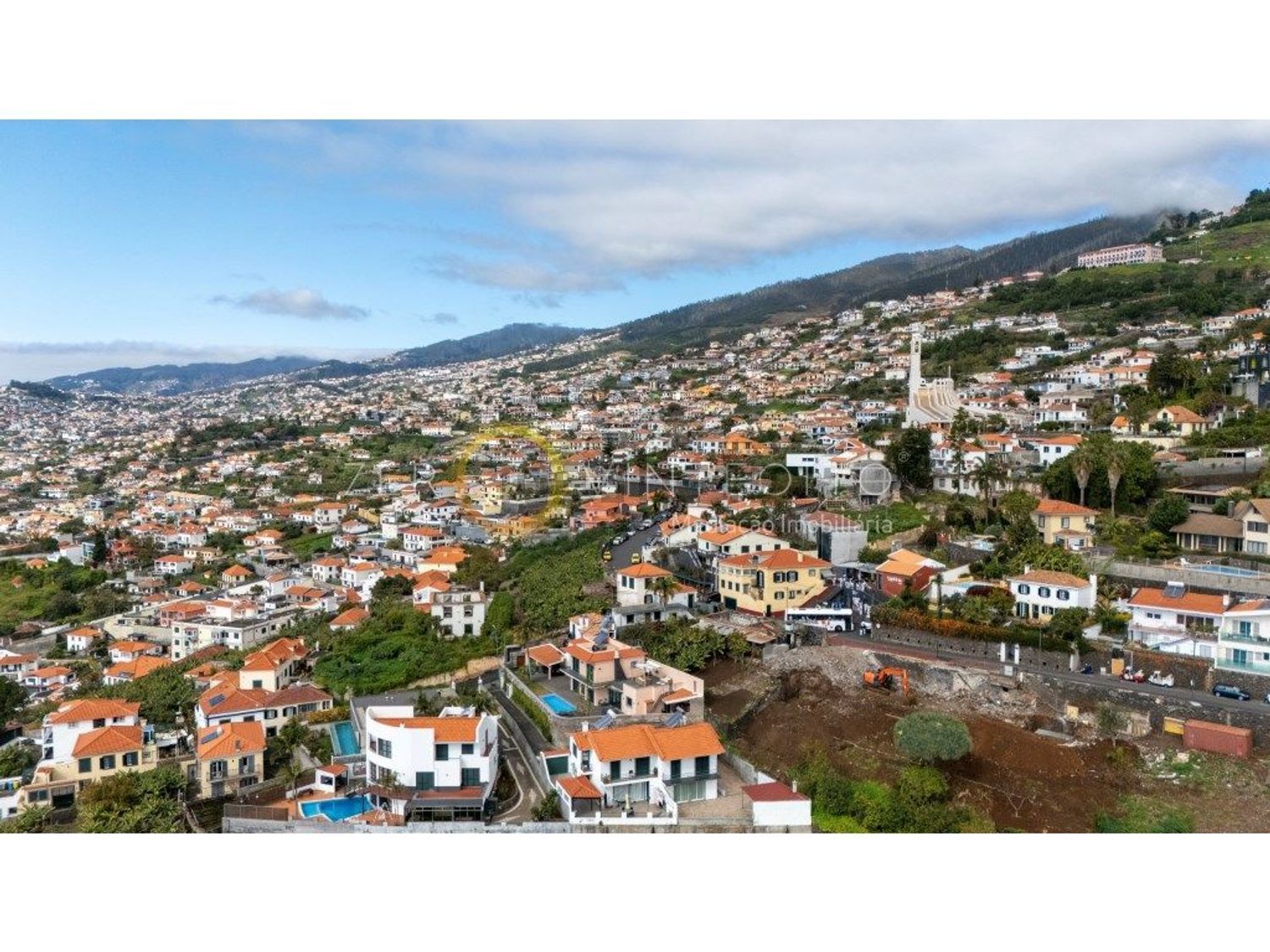 小楼房或独栋别墅出售在Rua Urbanização da Quinta de Santana - 视线