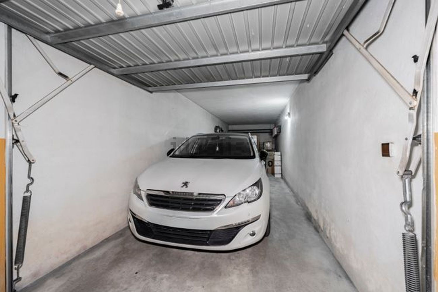 公寓 t1出售在Praça Manuel Fernandes da Silva - 停车位