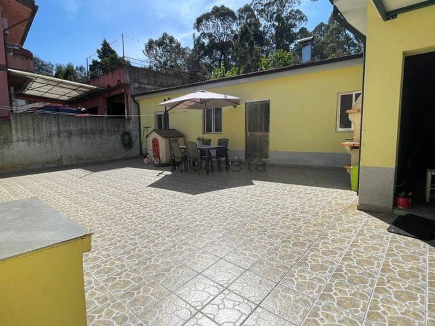 小楼房或独栋别墅出售在Rua Figueiras, 691 - 外立面