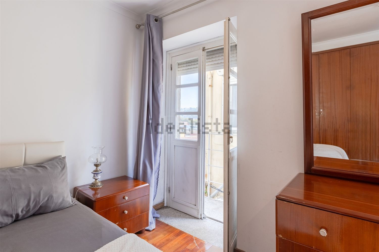 小楼房或独栋别墅出售在Escadas do Monte dos Judeus - 卧室