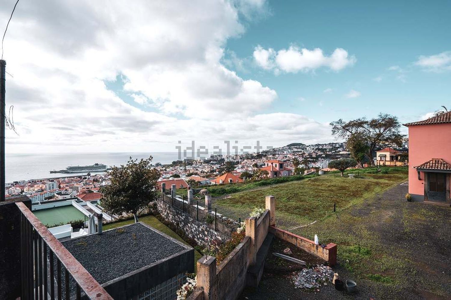 小楼房或别墅出售在Santa Luzia - 照片