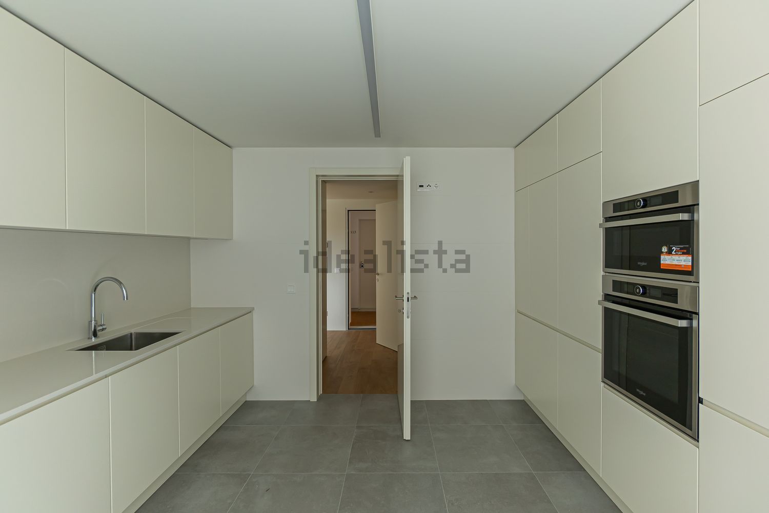 公寓 t3出售在Alameda das Antas s/n - 厨房