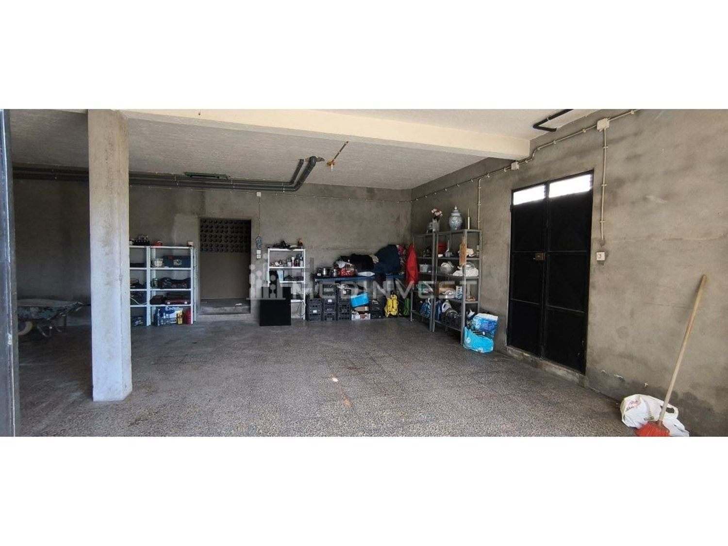 小楼房或独栋别墅出售在Canedo de Basto e Corgo - 停车位