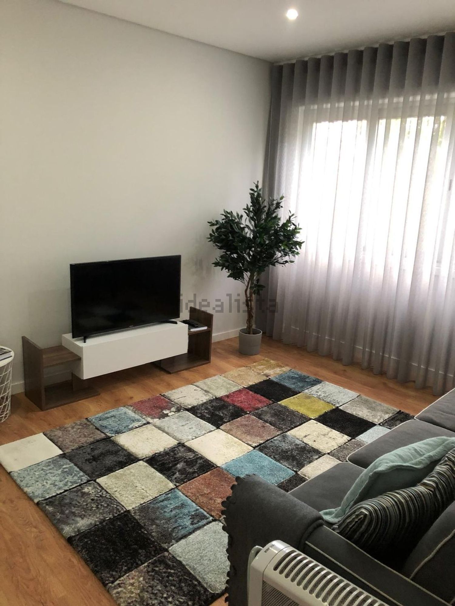 出租公寓 t2在Rua do Duque de Saldanha, 207 - 客厅