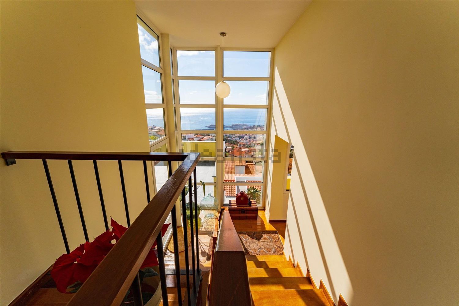 小楼房或独栋别墅出售在Estrada Luso Brasileira, 47 b - 详情